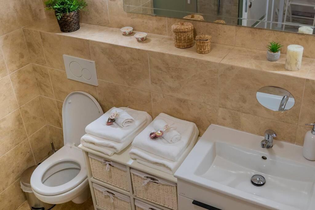 Provensalsky Rodinny Apartman Mandolina Bojnice Ngoại thất bức ảnh
